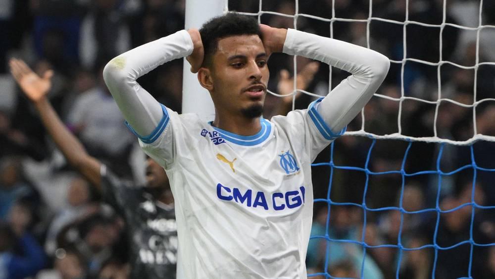 من بينهم أوناحي.. نادي أولمبيك مارسيليا يُقرر إنزال 6 لاعبين إلى الفريق الرديف