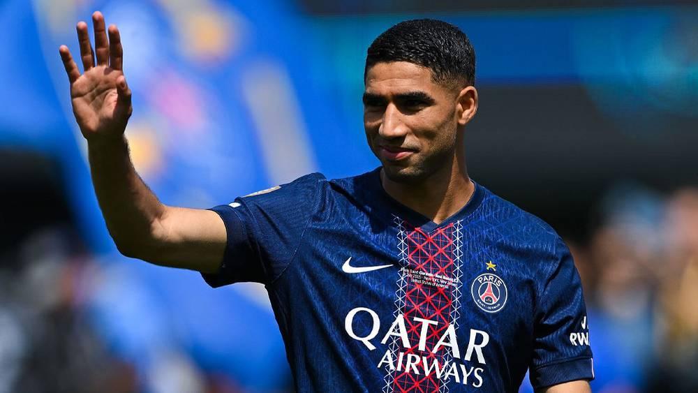 حكيمي: "لا يمكنني القول إنني أستحق الكرة الذهبية أو لا ولكنني فخور بوجودي في النقاش"