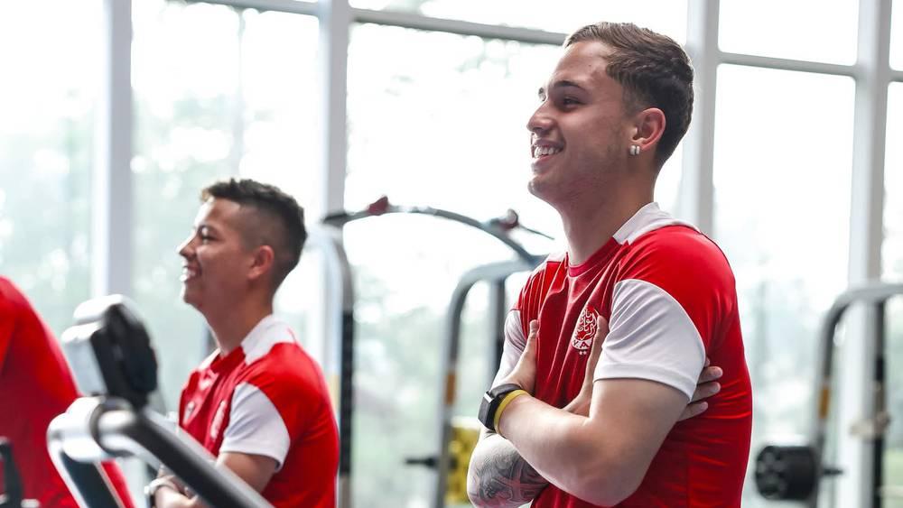 بعدما كلّفا خزينة الوداد مبالغ ضخمة.. آيت منا يعجز عن تسويق الثنائي البرازيلي آرثور وبيدرينيو