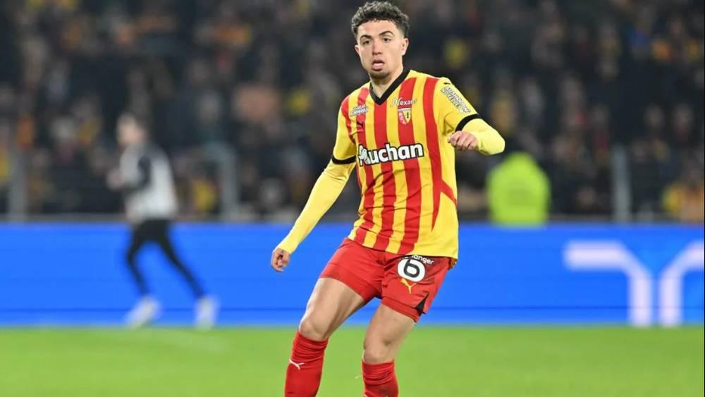 مدرب لانس يحسم الجدل بشأن مستقبل العيناوي