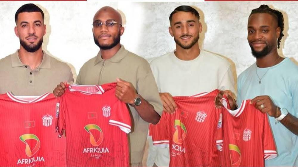 حسنية أكادير يعلن عن تعاقده مع أربعة لاعبين جدد