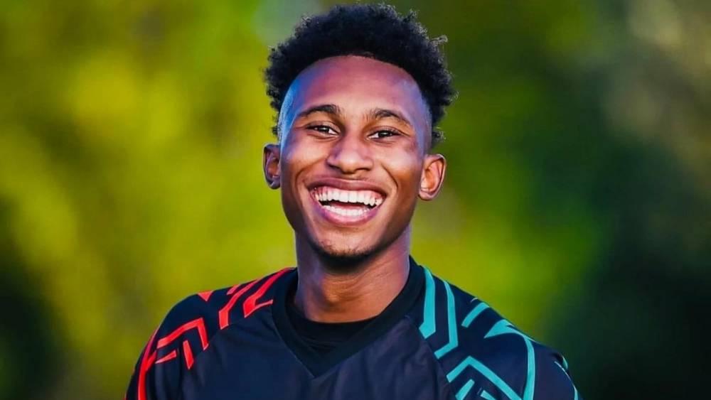 رسميا/ الجيش الملكي يعلن انتقال لاعبه أكرم النقاش إلى نادي خورفكان الإماراتي