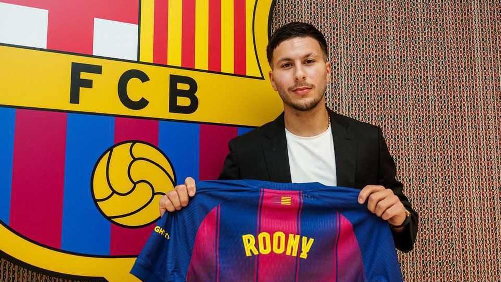 رسميا/ برشلونة يعلن تعاقده مع روني بردغجي لـ4 مواسم