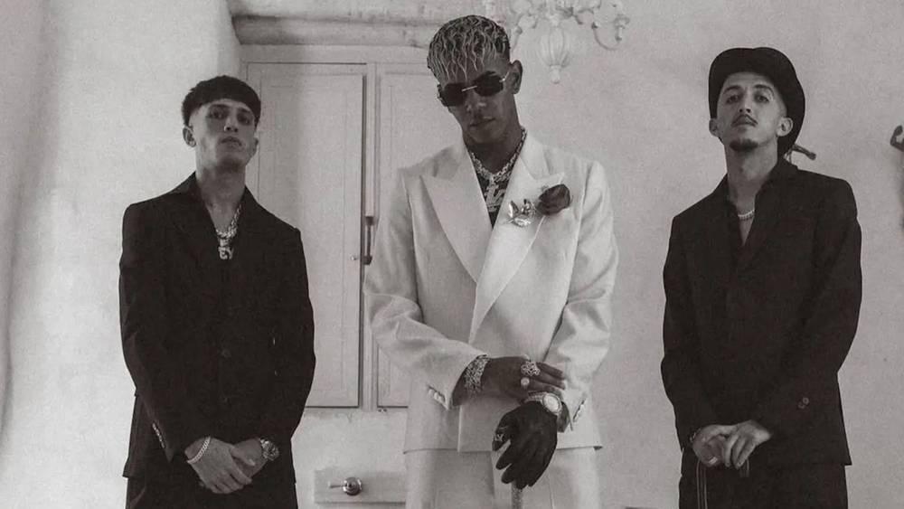 يامال ردًّا على منتقديه: "حين أغادر مركز تدريبات برشلونة أستمتع بحياتي"