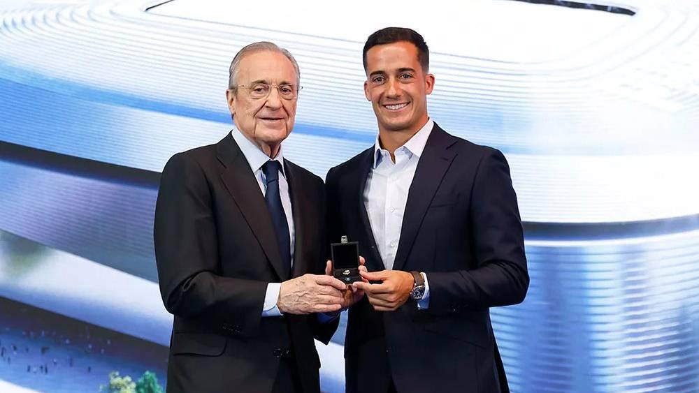 بيريز مُودعا فاسكيز: "لقد وضعت مصلحة النادي فوق كل شيء وكنتُ فخورا بوجود لاعب مثلك في الرّيال"