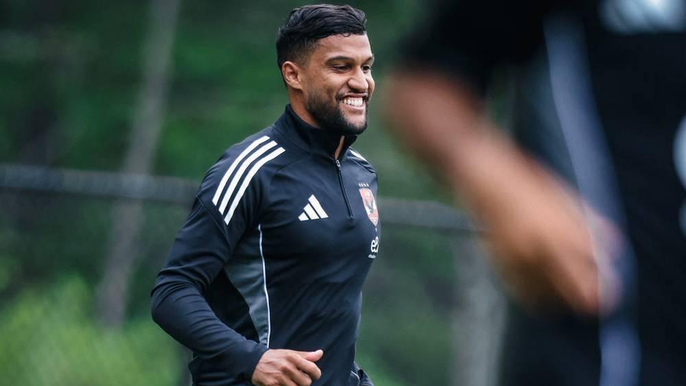 خاص/ ناديان من تركيا وروسيا في مفاوضات متقدمة مع عطية الله