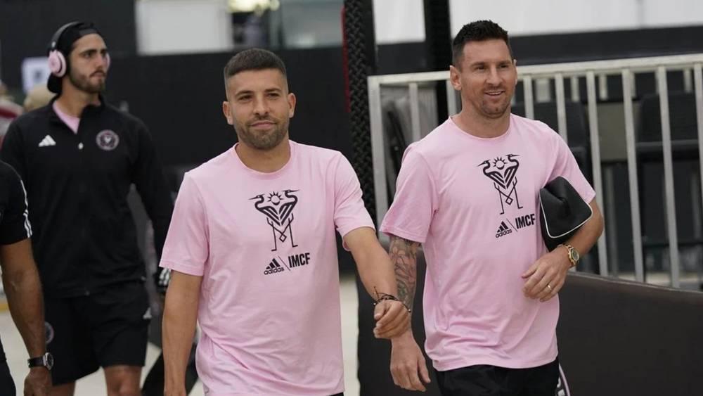 رسميا/ الدوري الأمريكي يعاقب ميسي وألبا بسبب غيابهما عن "مباراة استعراضية"!