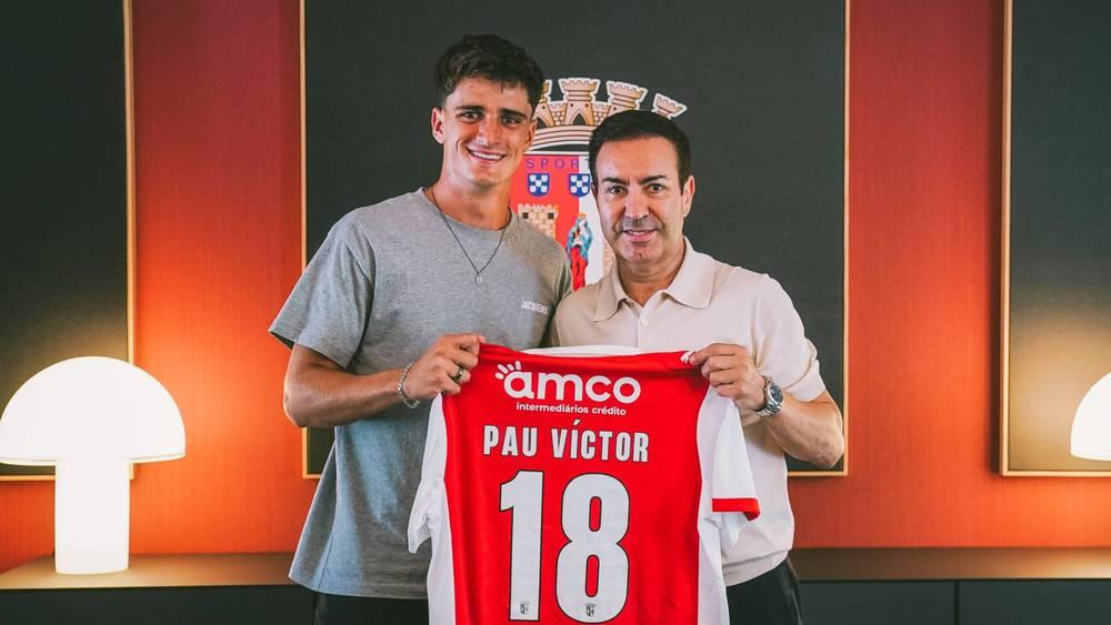 رسميا/ برشلونة يبيع باو فيكتور إلى براغا مقابل 12 مليون يورو