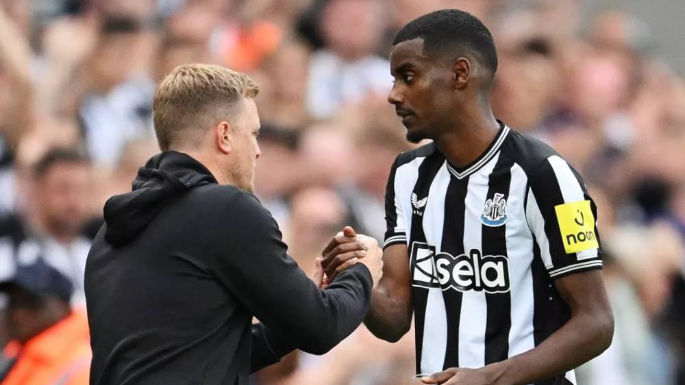 مدرب نيوكاسل عن مستقبل إيزاك: "هناك أمور تدور خلف الكواليس.. نريده أن يستمر معنا ولكن في النهاية أي قرار يجب أن يكون مناسبًا للنادي"