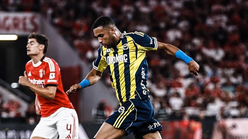 النصيري يهز الشباك في المباراة الثانية تواليا بهدف في مرمى بنفيكا