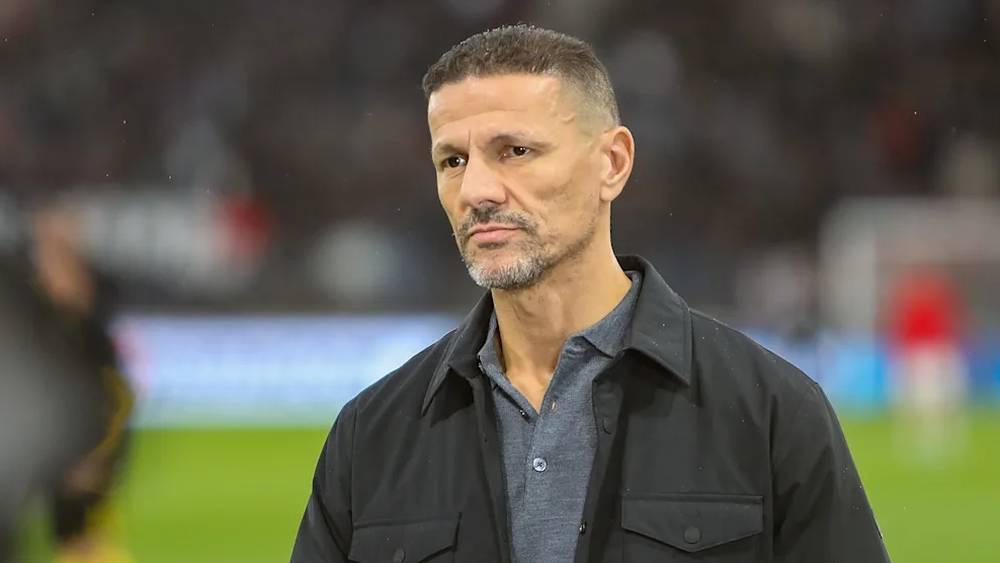 بولحروز: "أفضل حكيمي على صلاح للتتويج بالكرة الذهبية الأفريقية والوقت حان للمنتخب المغربي من أجل الظفر بالكان"