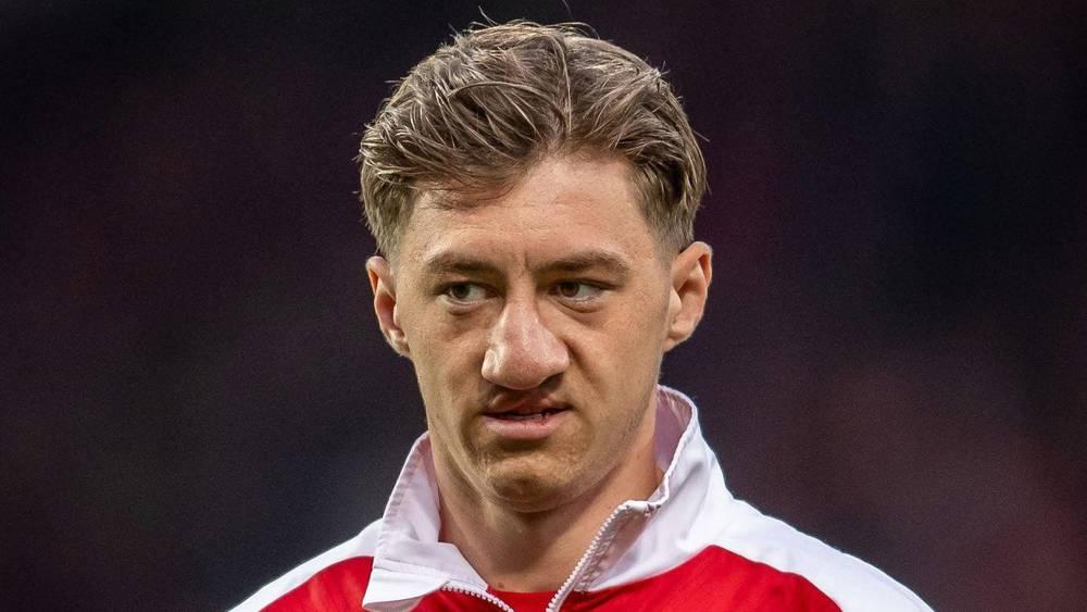 بعد أن أثار اهتمام كبار أوروبا.. نجم شتوتغارت "ستيلر" يصاب قبل انطلاق الموسم الجديد!