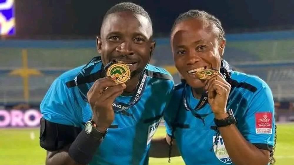 "الشان"/ الكاميروني "عبدو ميفير" يقود مباراة المغرب وأنغولا والغابوني "بيير أتشو غيسلان" يدير غرفة الفار