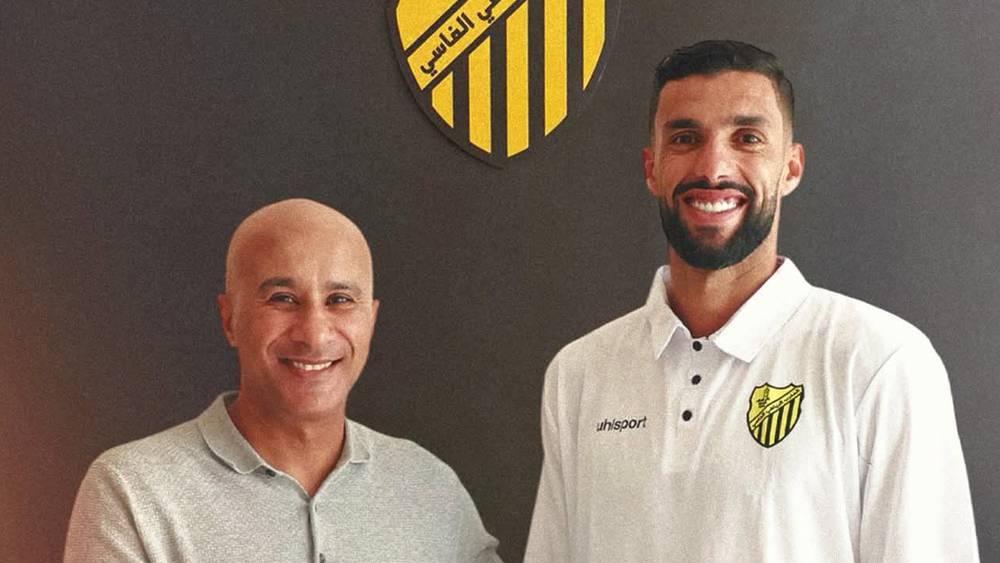 المغرب الفاسي يعلن تعاقده مع عادل الرحيلي لموسم واحد في صفقة انتقال حر