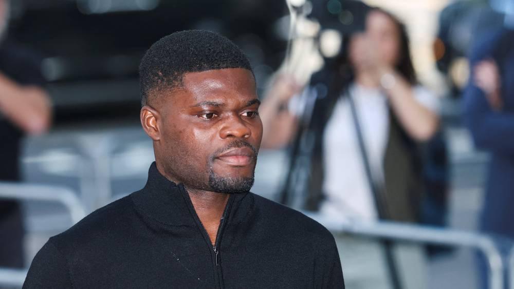 بارتي يمثل أمام المحكمة بعد 5 تهم اغتصاب واعتداء جنسي