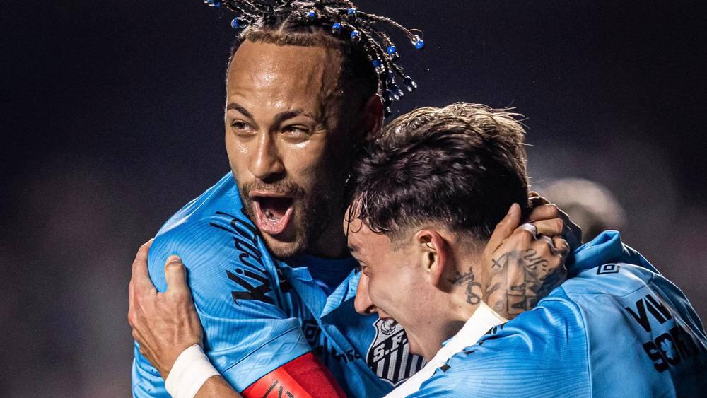 نيمار في رسالة لأنشيلوتي: "الجميع يعرف أسلوبي.. أشعر أنني بحالة جيدة والقرار يعود لهم"