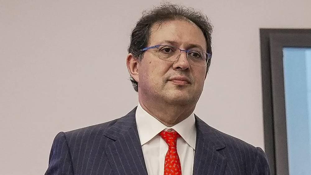 منخرطو الوداد "يعلّمون" آيت منا أساسيات الرئاسة ويطالبونه بالكف عن "تغذية الصراعات"