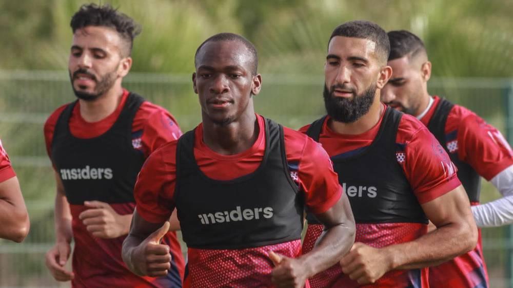 أولمبيك آسفي يواجه نيجيليك النيجري في الدور التمهيدي الأول لكأس الكونفدرالية