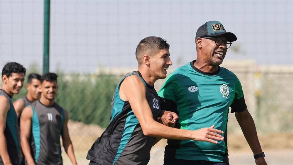 الشابي يمنح لاعبي الرجاء يوم راحة بعد الفوز على الكوكب المراكشي