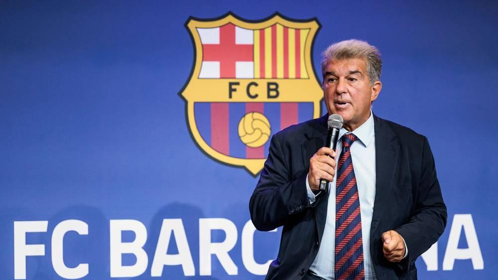 لابورتا: "الكرة الذهبية يجب أن تُمنح إلى لاعب من برشلونة"