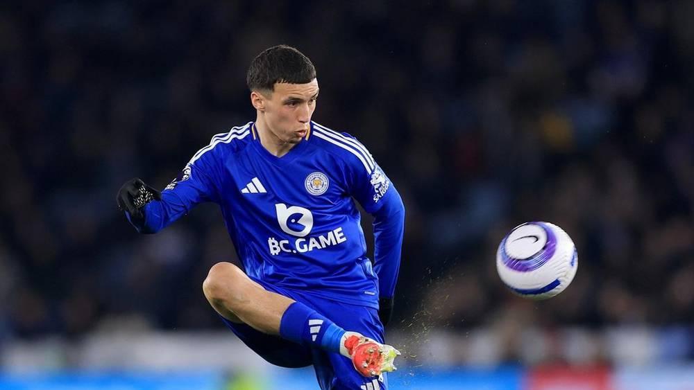 نيوكاسل مهتم بضم الخنوس ويبحث إمكانية التوصل إلى اتفاق للتعاقد معه