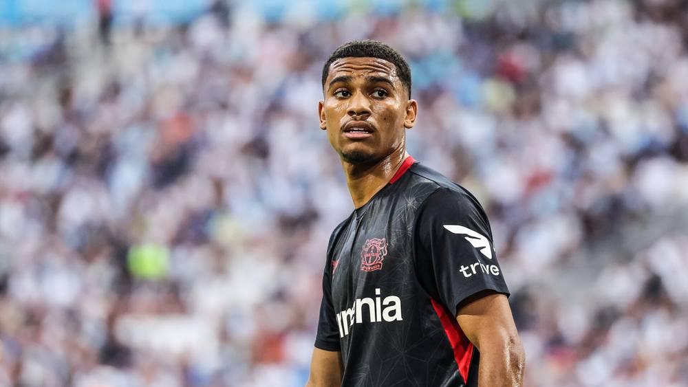 أولمبيك مارسيليا يسعى لضم عدلي وليفركوزن يضع شرطًا لحسم الصفقة