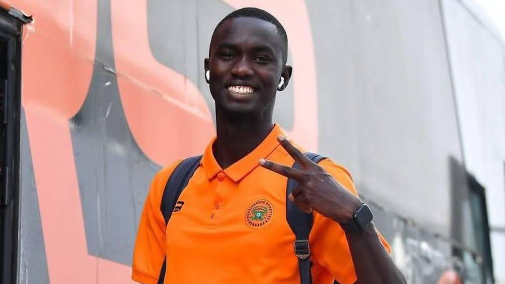 نهضة بركان يقرر الاحتفاظ بكامارا بعد تعثر انتقاله إلى ستوك سيتي الإنجليزي