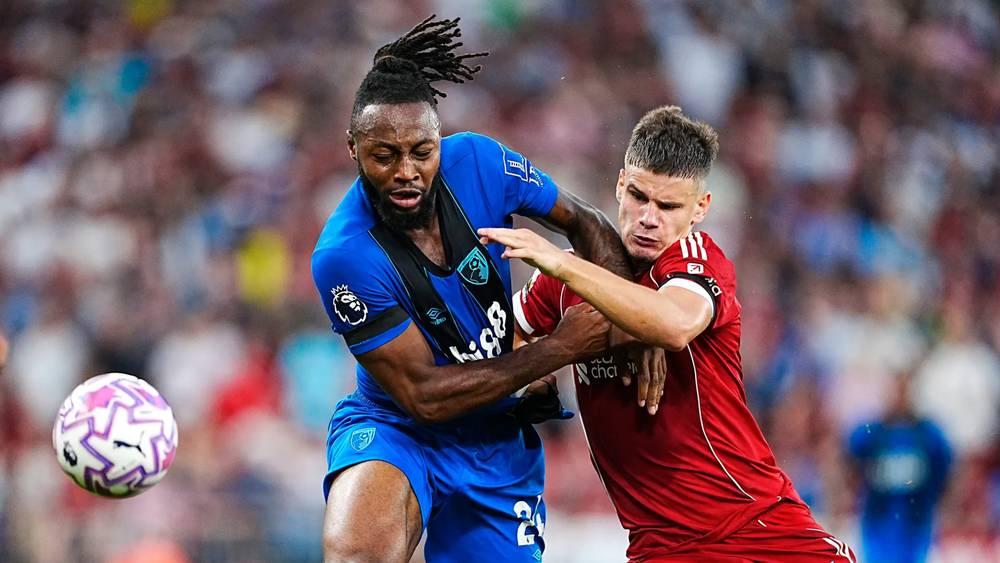 توقف مباراة ليفربول وبورنموث بسبب العنصرية