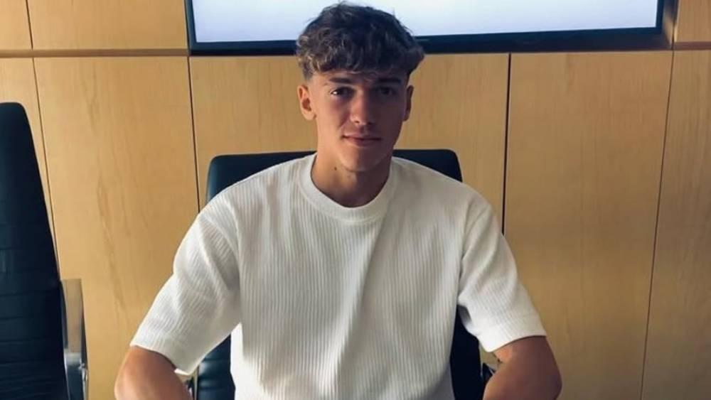 رسميا/ الموهبة الصاعدة بيتارش ذو الأصول المغربية يُجدد عقده مع ريال مدريد