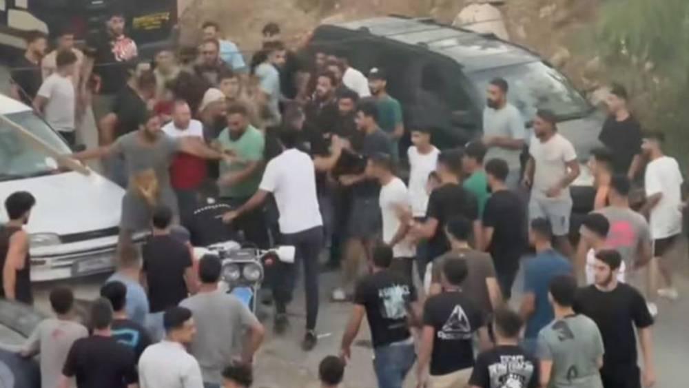 لبنان.. اعتداء "همجي" على حكم في مباراة ودية يُنقله إلى المستشفى وسط إطلاق نار!