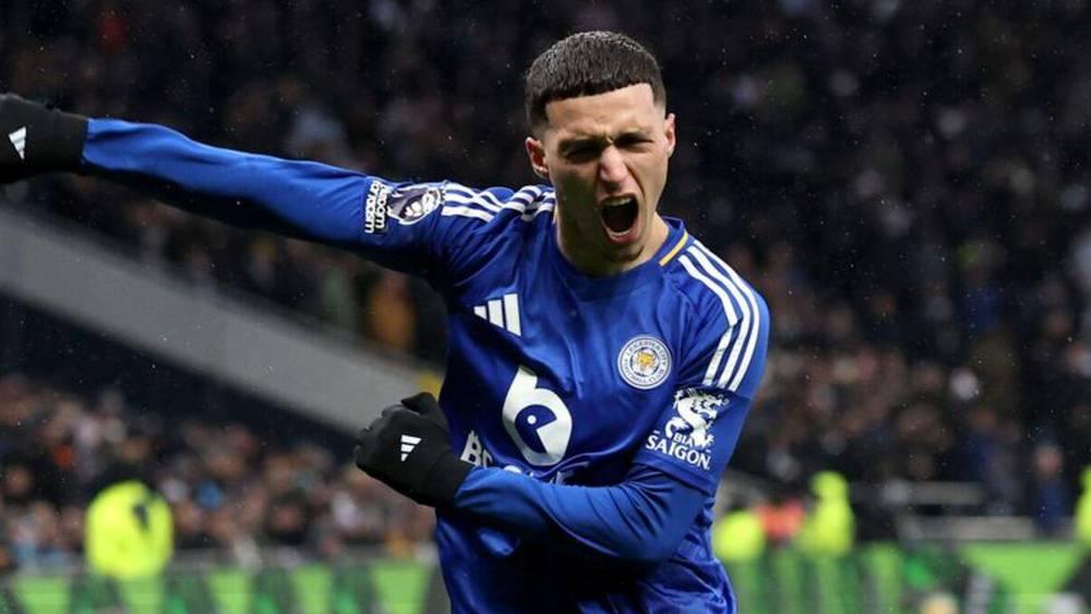 بلال الخنوس يختار كريستال بالاس