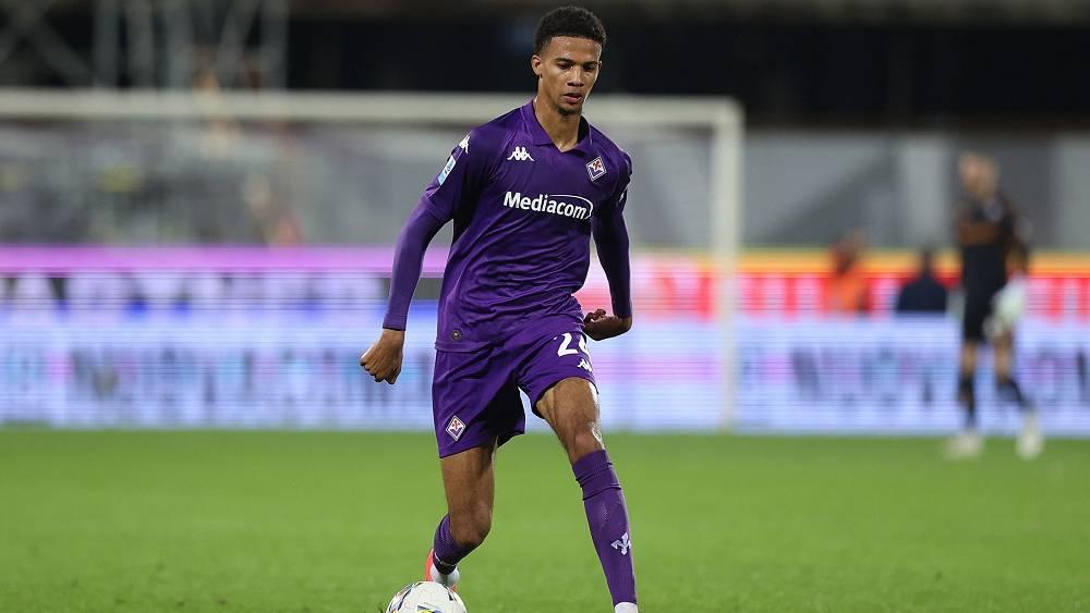 ريتشاردسون مرشح للرحيل عن فيورنتينا في الأيام الأخيرة من الميركاتو بعد خروجه من حسابات المدرب