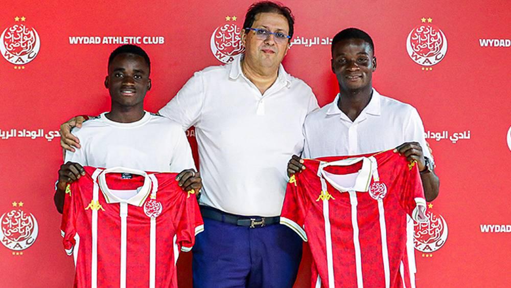 الوداد يعلن ضم الموهبتين كوليبالي وصامبو