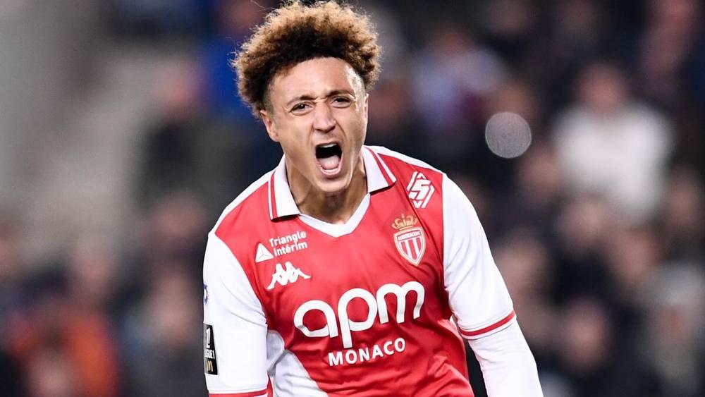 جزئيات بسيطة تفصل بنصغير عن الانتقال إلى باير ليفركوزن في صفقة تفوق 30 مليون يورو