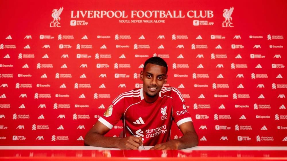 رسميا/ ليفربول يعلن تعاقده مع إيزاك في أغلى صفقة بتاريخ الكرة الإنجليزية