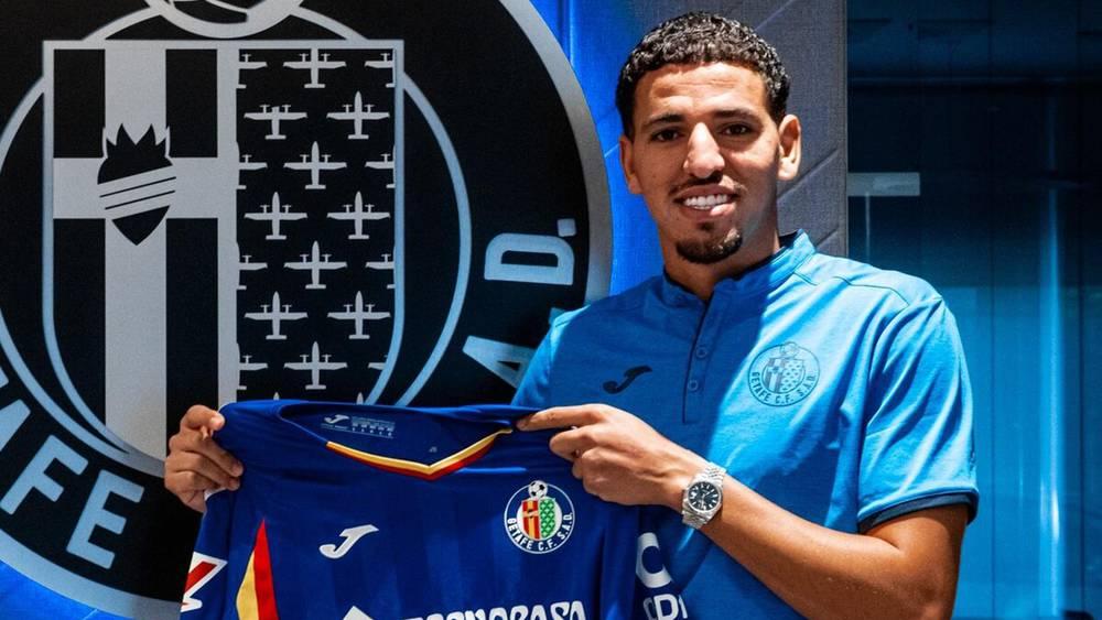 عبقار يُصبح مؤهلا للعب في "الليغا" بقميص خيتافي بعد تسجيله رفقة خمسة لاعبين في آخر لحظات الميركاتو