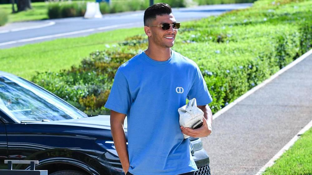 أشرف داري يغادر معسكر المنتخب المغربي لاستكمال مرحلة تعافيه من الإصابة مع الأهلي