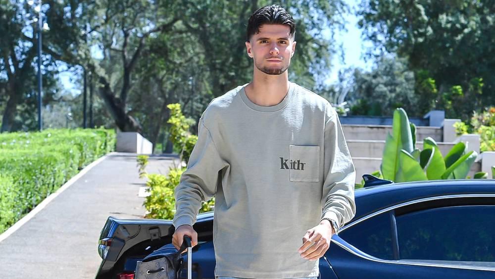 أوكسير يعلن غياب العزوزي لشهر على الأقل وعدم عودته حتى بعد التوقف الدولي لشهر أكتوبر