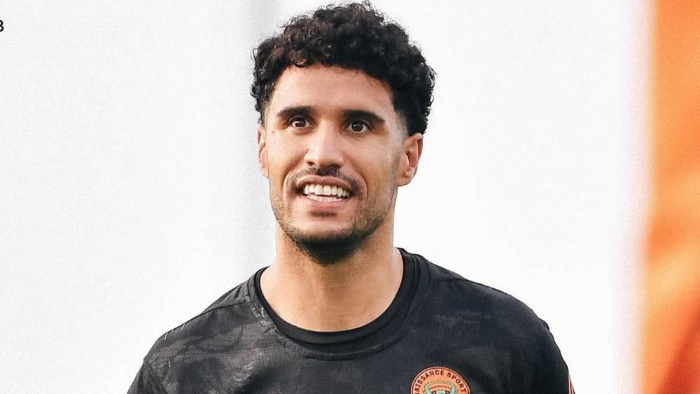 نهضة بركان يفقد خدمات حارسه المحمدي لأربعة أسابيع بعد إصابته رفقة المنتخب