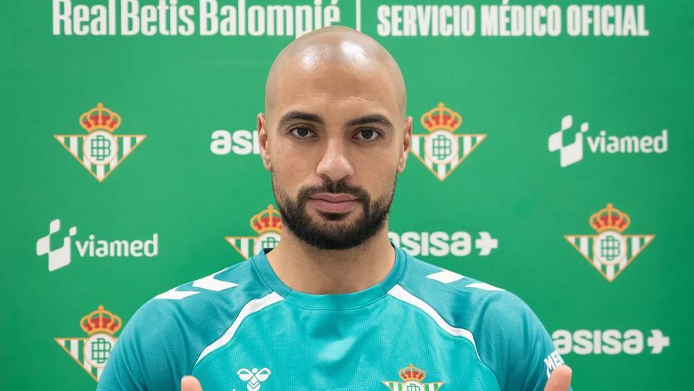 أمرابط: "سعيد جدا بوجودي في ريال بيتيس وآمل أن نحقق موسما جيدا معا"