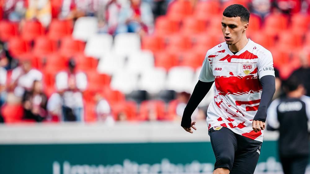 الخنوس يخوض دقائقه الأولى رفقة شتوتغارت من بوابة مباراة فرايبورغ (3-1)