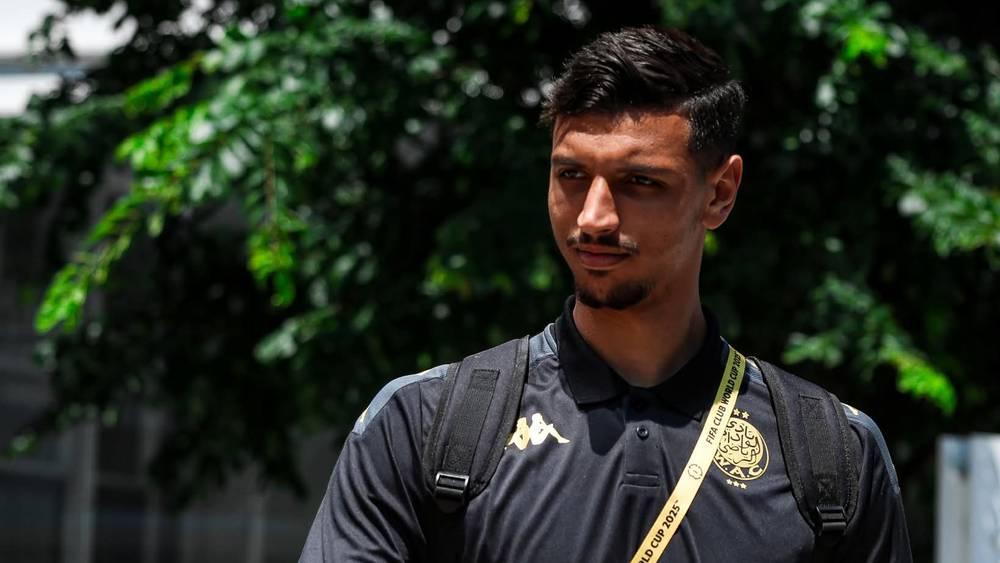 الوداد يعير حارسه الشاب أقزداو إلى الدوري الإسباني في درجته الثالثة