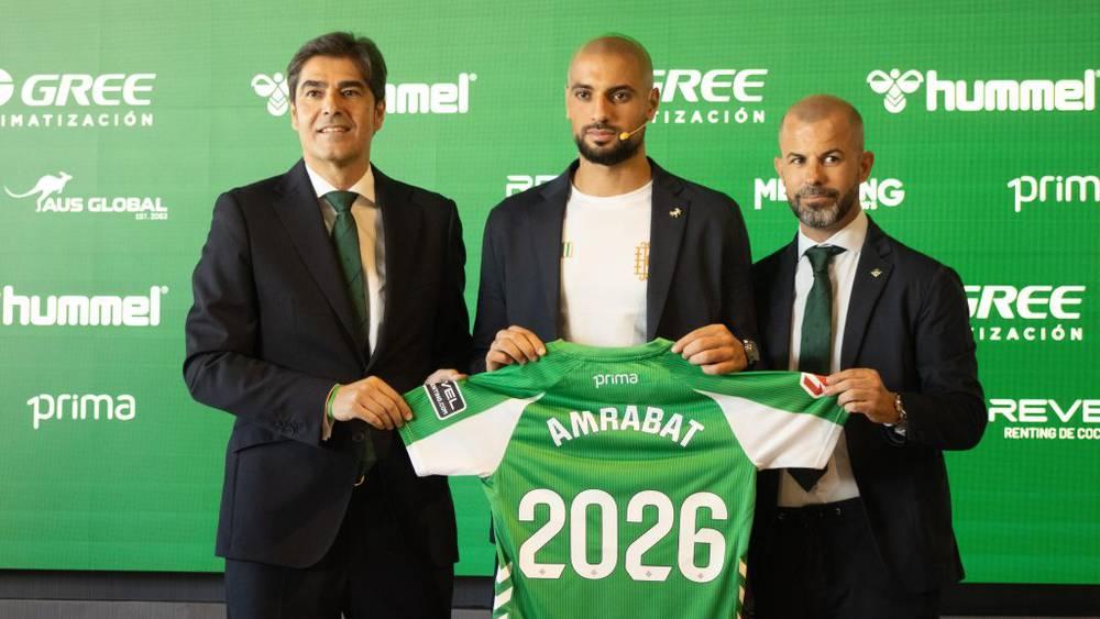 أمرابط: "تلقيت عروضا من السعودية وإشبيلية وحين أبدى بيتيس اهتمامه أدركت أنني أرغب في اللعب هنا"