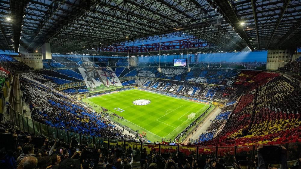 بلدية ميلانو توافق على بيع ملعب "سان سيرو" التاريخي لميلان وإنتر