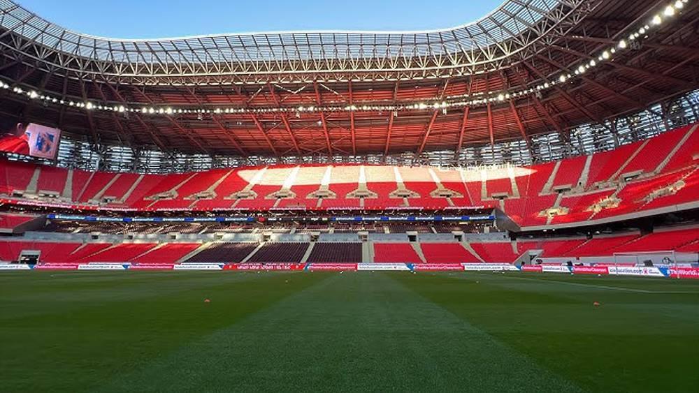 وفد من "الكاف" يبدأ جولة تفقدية للملاعب المغربية استعداداً لـ"الكان"