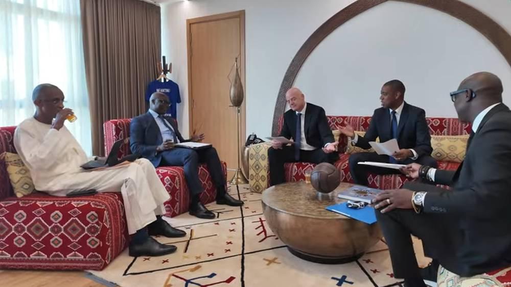 إنفانتينو يباشر عمله في مقر "الفيفا" بالرباط باجتماع مع رؤساء بعض الاتحادات الأفريقية وزيارة لورشة تكوين المدربات