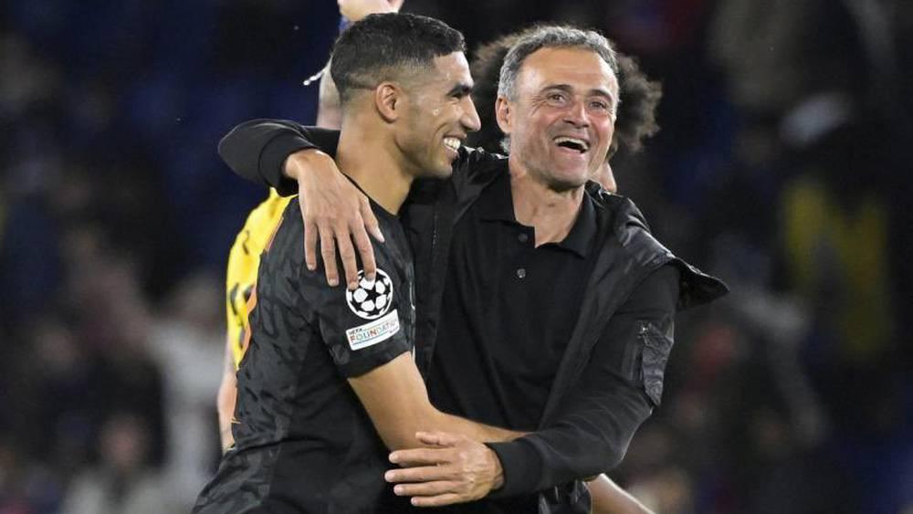 إنريكي يرفض التعليق على سؤال يخص عدم نزع شارة القيادة من حكيمي بسبب وضعيته القضائية ويؤكد: "اللاعبون من يختارون قادتهم"