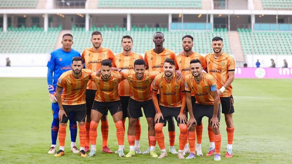 تشكيلة نهضة بركان ضد الجمعية الرياضية للسائقين.. حضور أساسي لمنعوت وقندوس ومهري يقود الهجوم رفقة بول فالير