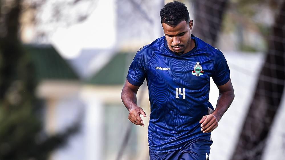 عودة رازقو وحدراف الغياب الوحيد.. الجيش الملكي يواصل استعداداته لمواجهة الإياب أمام ريال دي بانجول