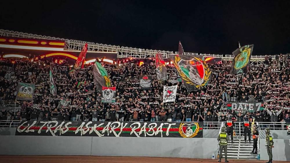 "أولتراس عسكري": "نعلن حضورنا للملعب من أجل التشجيع فقط وأننا نساند مطالب شعبنا العادلة في إطار سلمي"